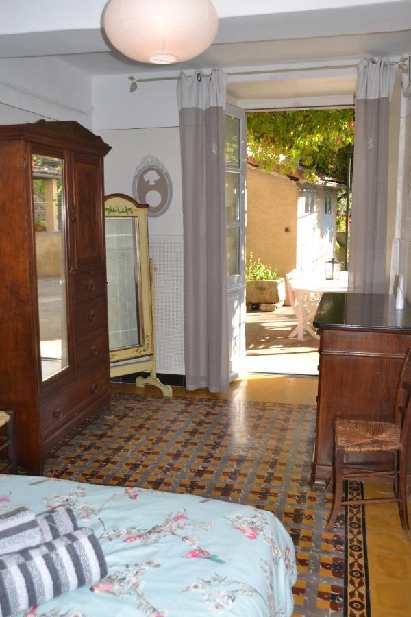 St Jean Du Gard : Spacious Apartment With Use Of Pool Saint-Jean-du-Gard Dış mekan fotoğraf